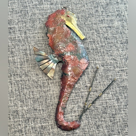 Copper Handcrafted Painted Sea Horse and Fish - Picture 7 of 7